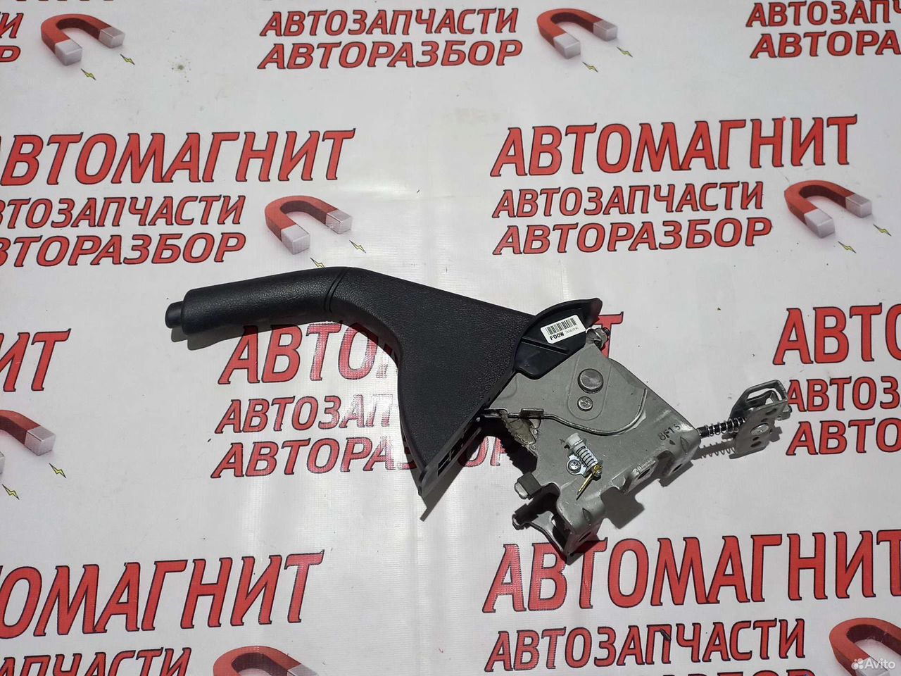 Ручник рычаг стояночного тормоза Киа Рио 4 FB