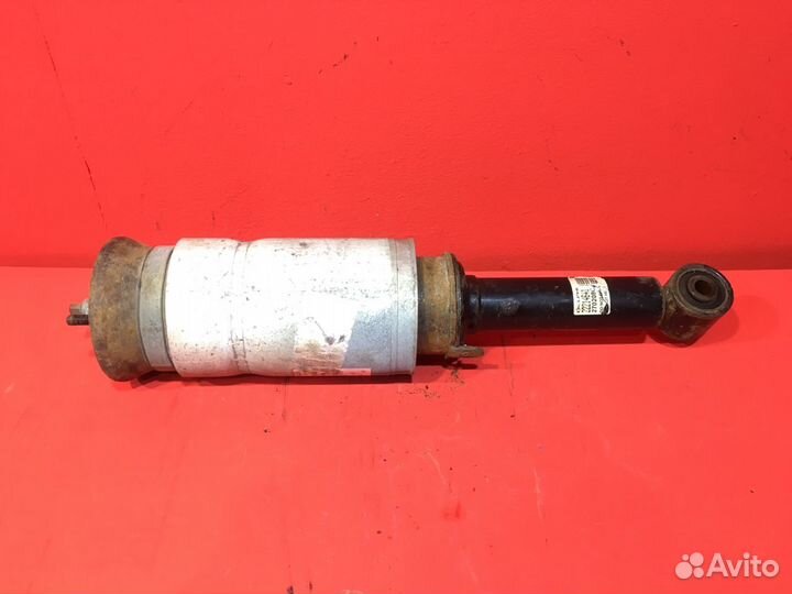 Стойка подвески передняя Land Rover Discovery 3