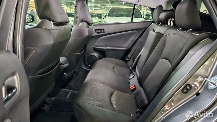 Toyota Prius 1.8 AT, 2019, 33 000 км