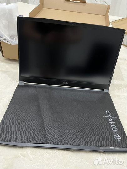 Игровой Ноутбук MSI GL76 12UCK-051RU новый