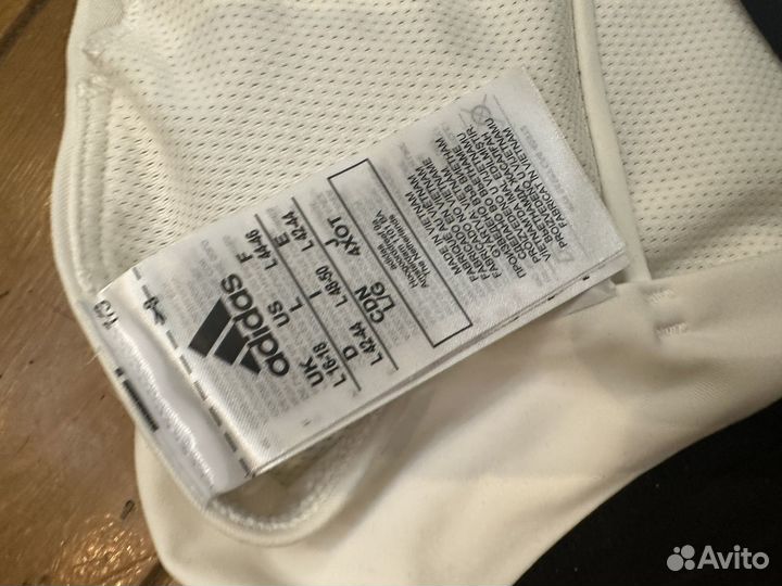 Топ спортивный adidas