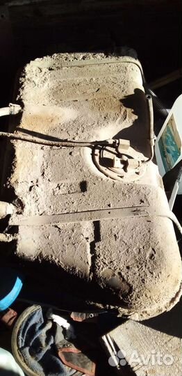 Топлевный бак на ваз 2112