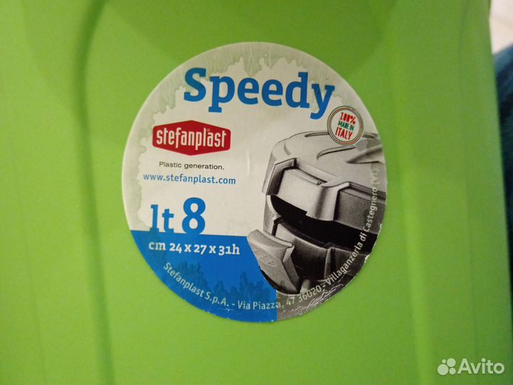 Контейнер для хранения корма