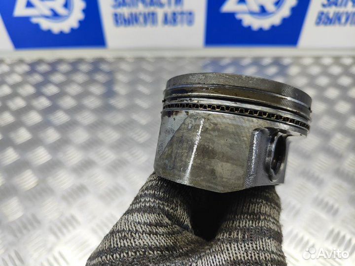 Поршень с шатуном Geely Emgrand Ec7 1.8 JL4G18 126