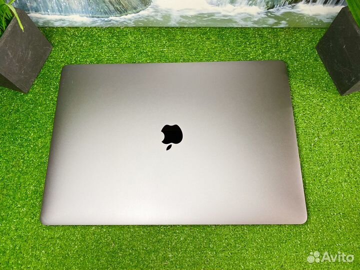 Macbook Pro 15 2018 i7 16gb 512gb/234-цикла