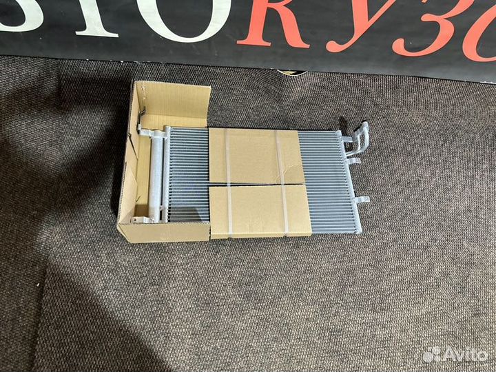 Радиатор кондиционера передний Kia Cerato 2004