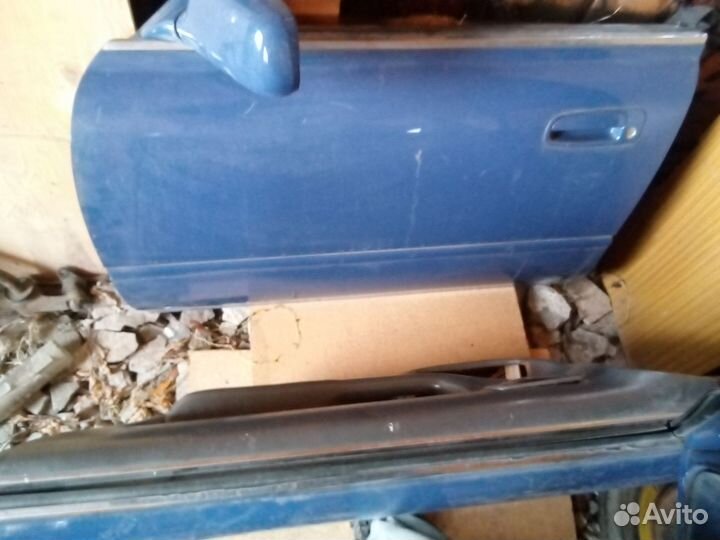 Комплект дверей Toyota vista sv30-35