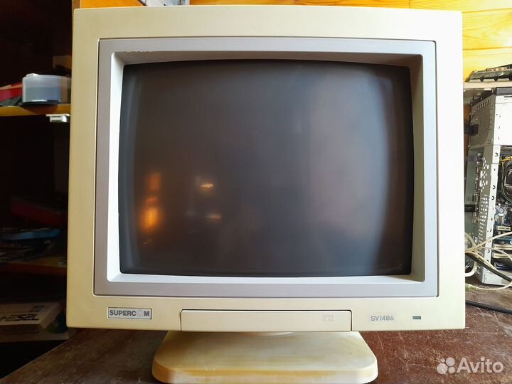 Ретро VGA монитор Supertron sv1486
