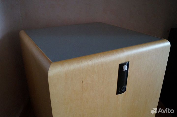 Мощный 500Вт сабвуфер KEF PSW4000