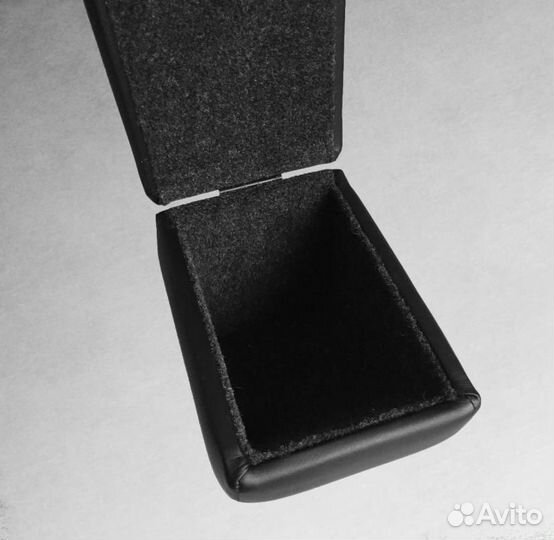 Подлокотник на Kia Spectra c 2000-2011