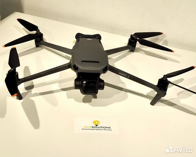 Квадрокоптер DJI Mavic 3