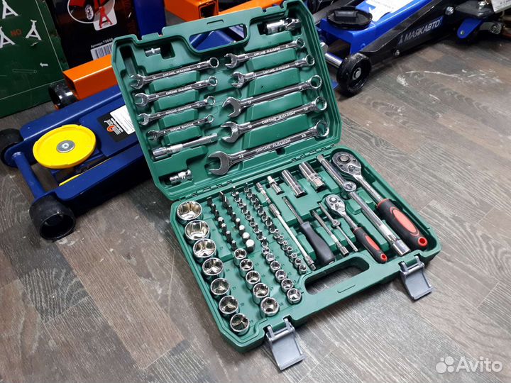 Набор инструментов для авто 82 предмета