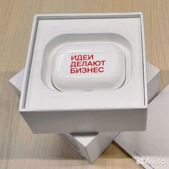 Беспроводные наушники Apple AirPods PRO 2022 г