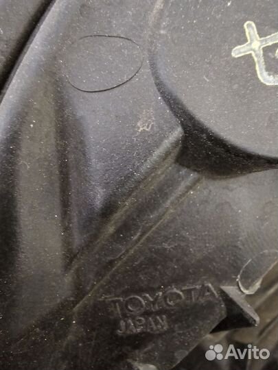 Фары передние на Приус 20 кузов