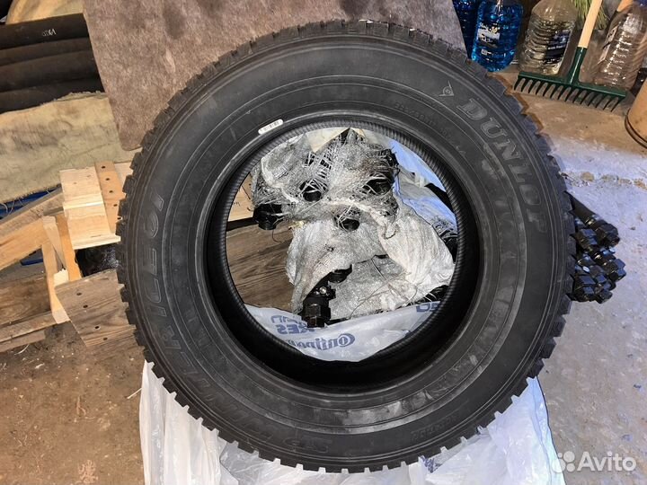 Dunlop SP Winter Ice 01 225/65 R17 102T