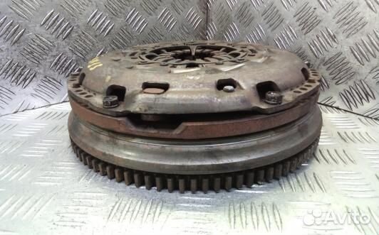 Маховик демпферный дизельный toyota auris E150 (IU