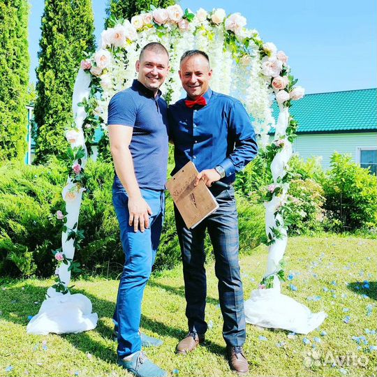 Ведущий DJ Живая музыка