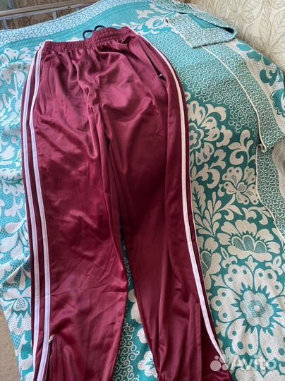 Костюм спортивный на девочку