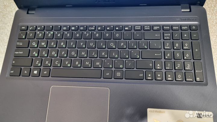 Asus X540LA отличное состояние