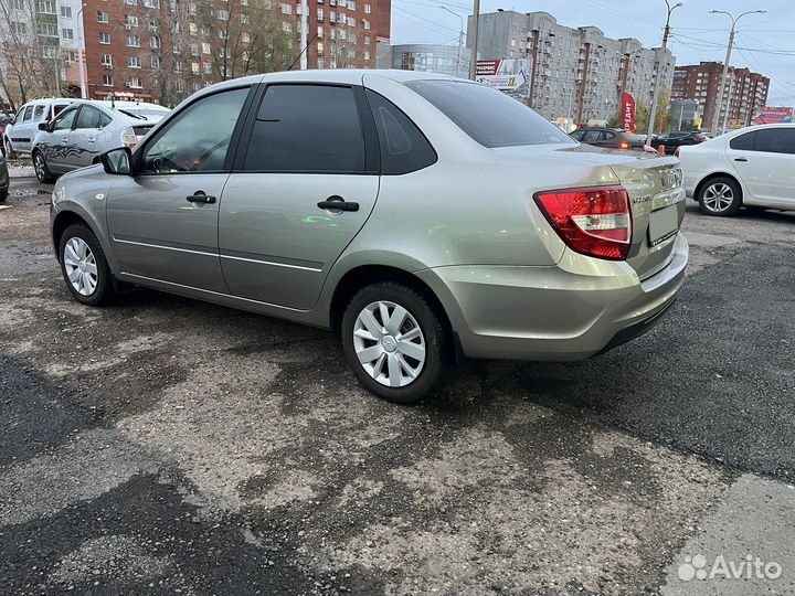 LADA Granta 1.6 МТ, 2021, 15 000 км