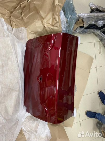 Крышка багажника Гранта цвет 117 Бургундия