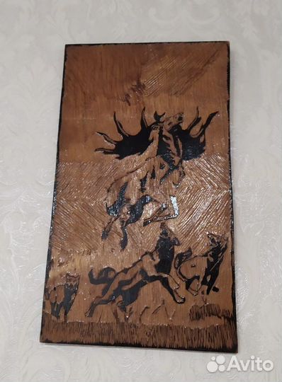 Панно из дерева