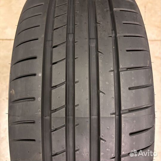 Leao Nova-Force Acro 225/40 R19 93Y