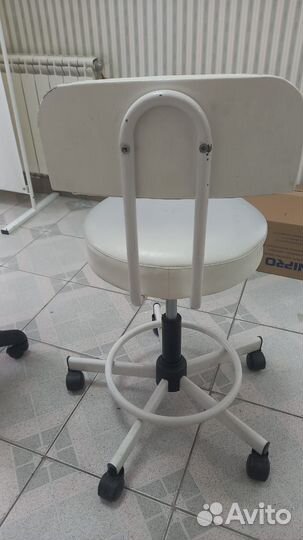 Стул для косметолога бу