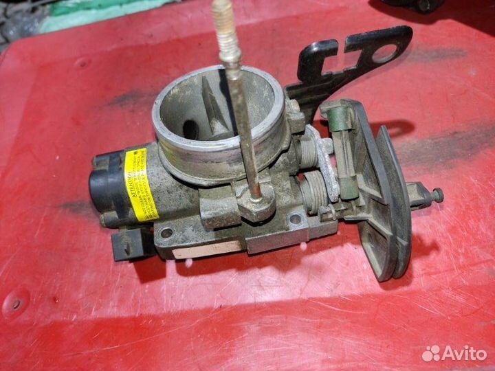 Заслонка дроссельная Ford Mondeo 2 лифтбек 1.8I