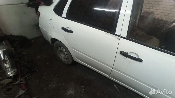 LADA Granta 1.6 МТ, 2012, 274 628 км