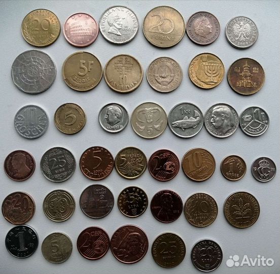 Монеты мира 40 шт