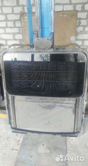 Люк Ауди А8 D2