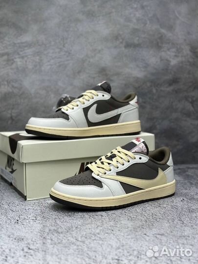 Air Jordan 1 Low x Travis Scott «Reverse Mocha»