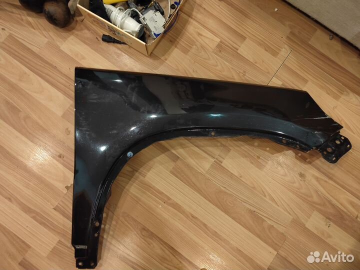 Крыло переднее правое tiguan 1