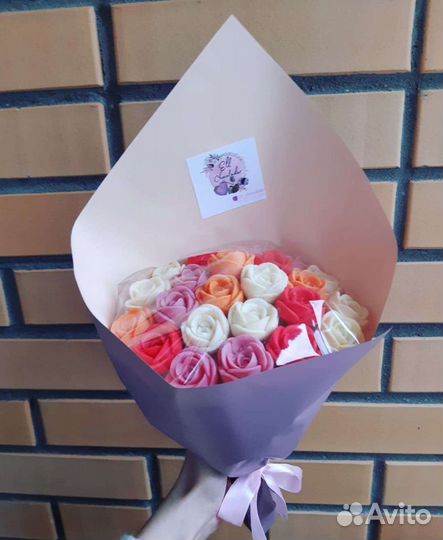 Шоколадные розы,букеты из клубники