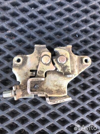 Замок багажника Sym Orbit 50