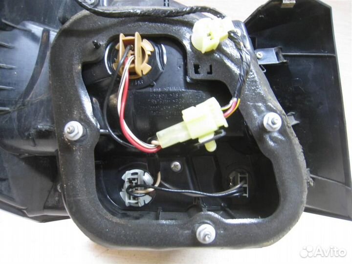 Фонарь задний наружный правый Subaru Legacy/ Outb