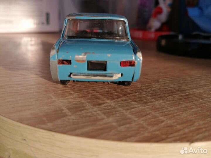 Модель автомобиля Москвич 408