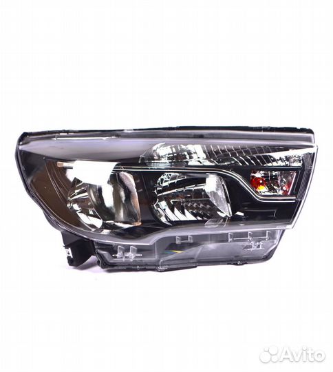 Фара передняя правая Лада Веста