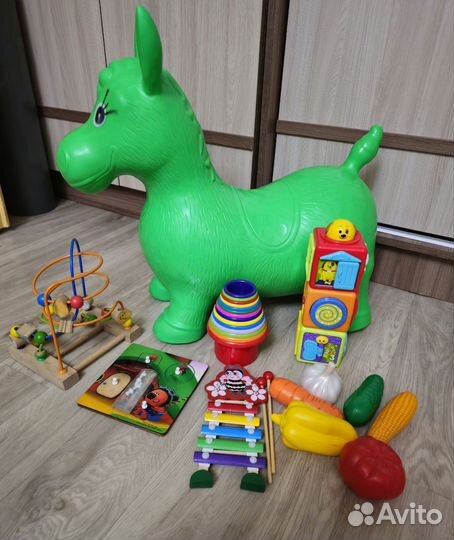 Игрушки для малышей пакетом