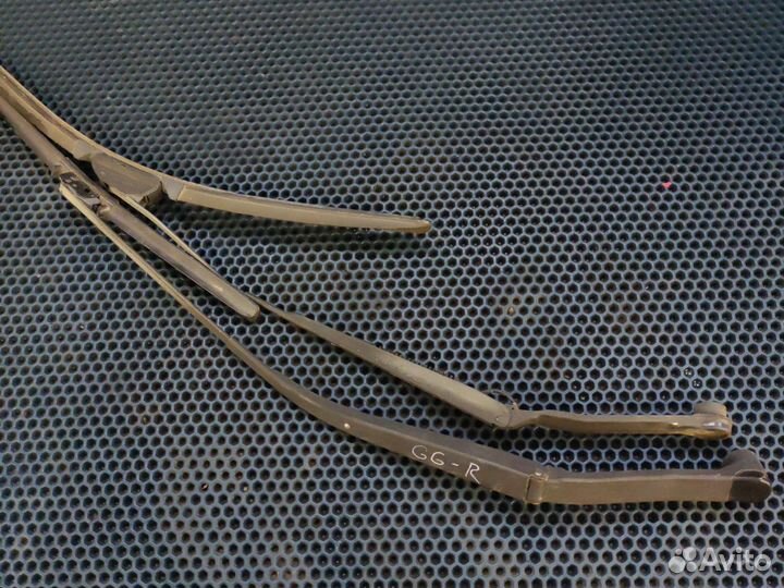 Поводок стеклоочистителя Mazda 6 GG левый руль