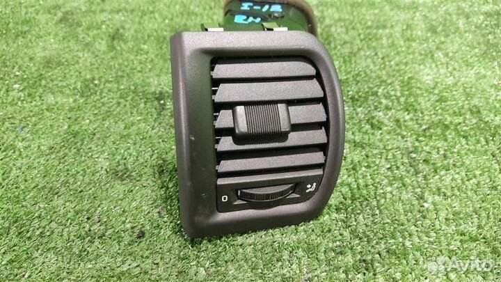 Дефлектор торпедо левый Skoda Fabia 5J 2010