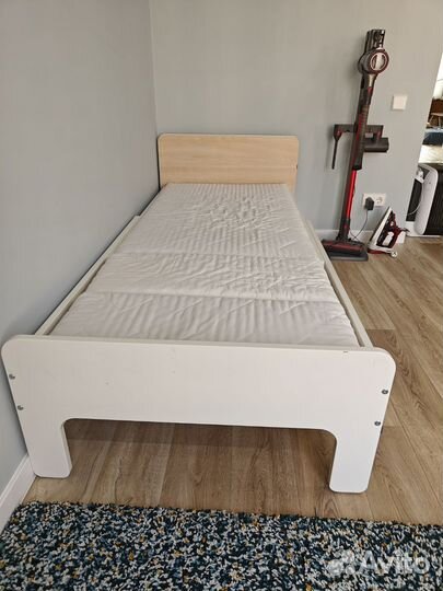 Детская кровать IKEA с матрасом