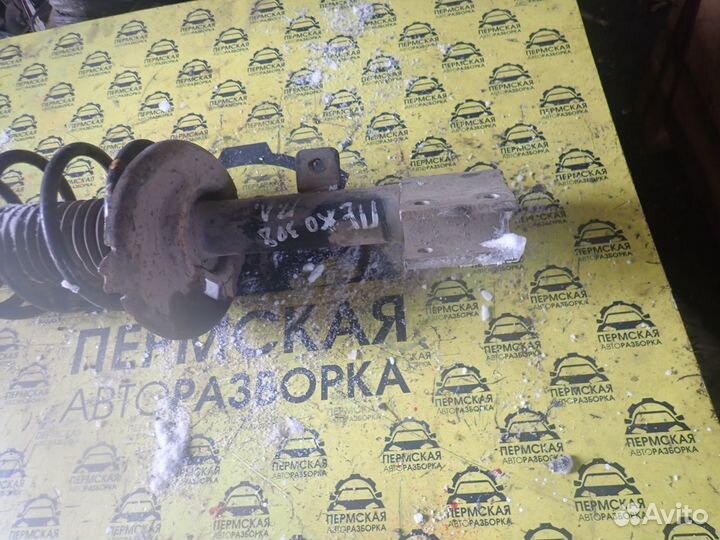 Амортизатор передний левый для Peugeot 308 I 2007