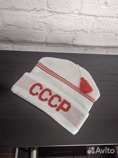 Шапка петушок СССР с кисточкой белая