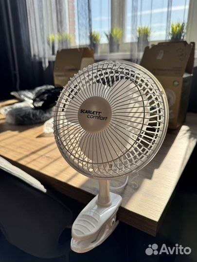 Вентилятор настольный Scarlett SC-DF111S09