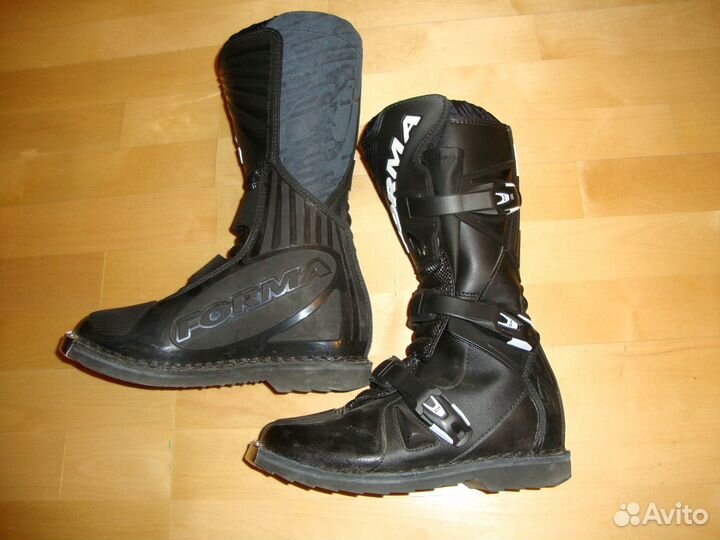 Мотоботы Forma