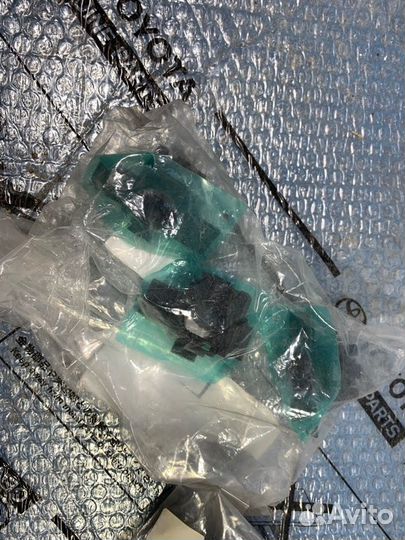 Кронштейн датчика парковки Lexus Ls