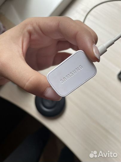 Беспроводная зарядка samsung