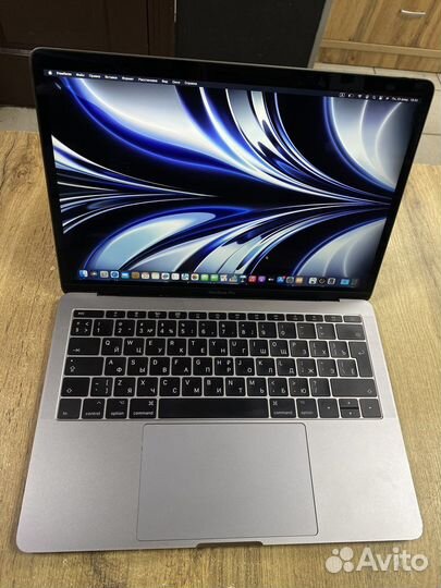 Ноутбук Apple MacBook Pro 13 Late 2016